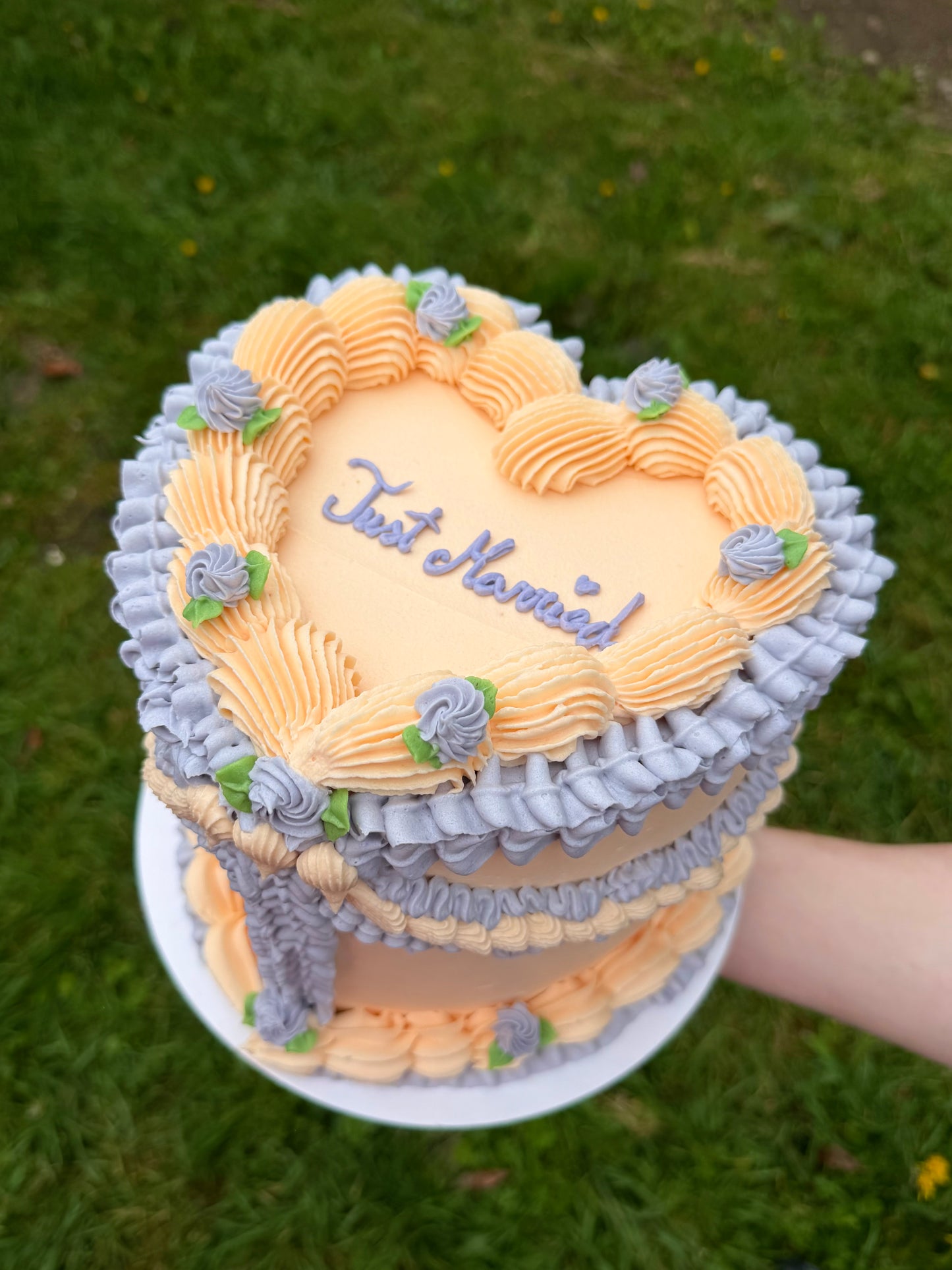 Vintage & Buttercream cake