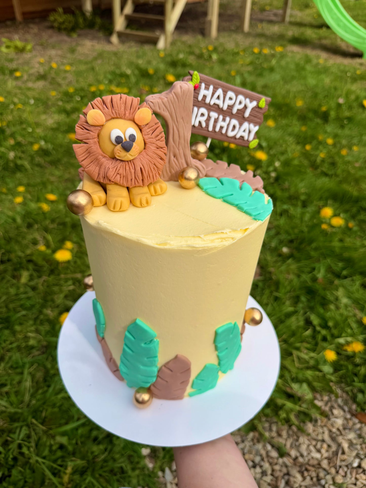 Fondant figures Cake