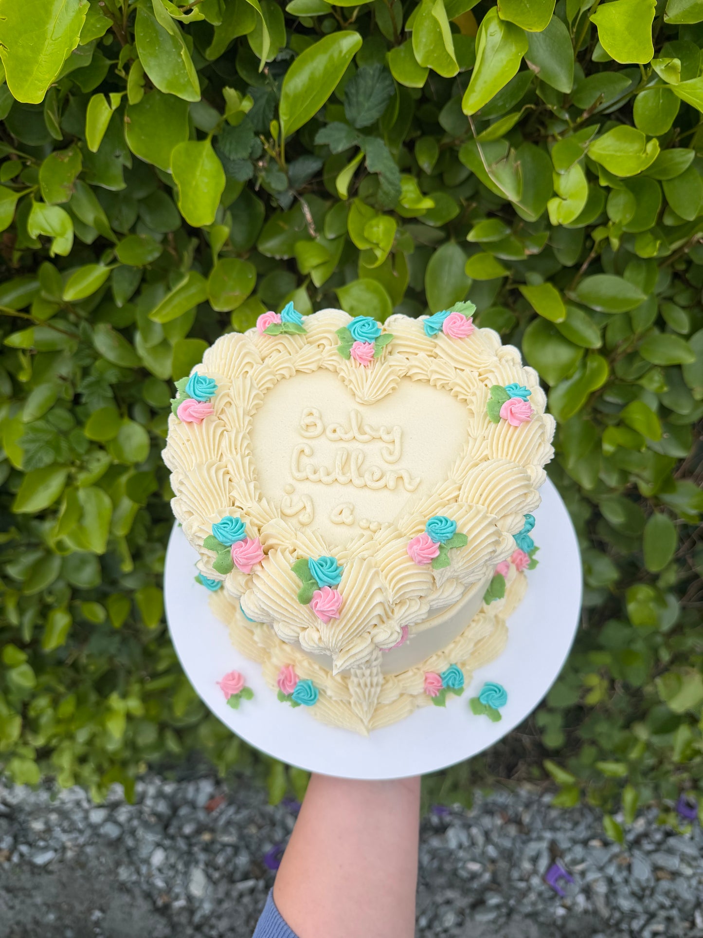 Vintage & Buttercream cake